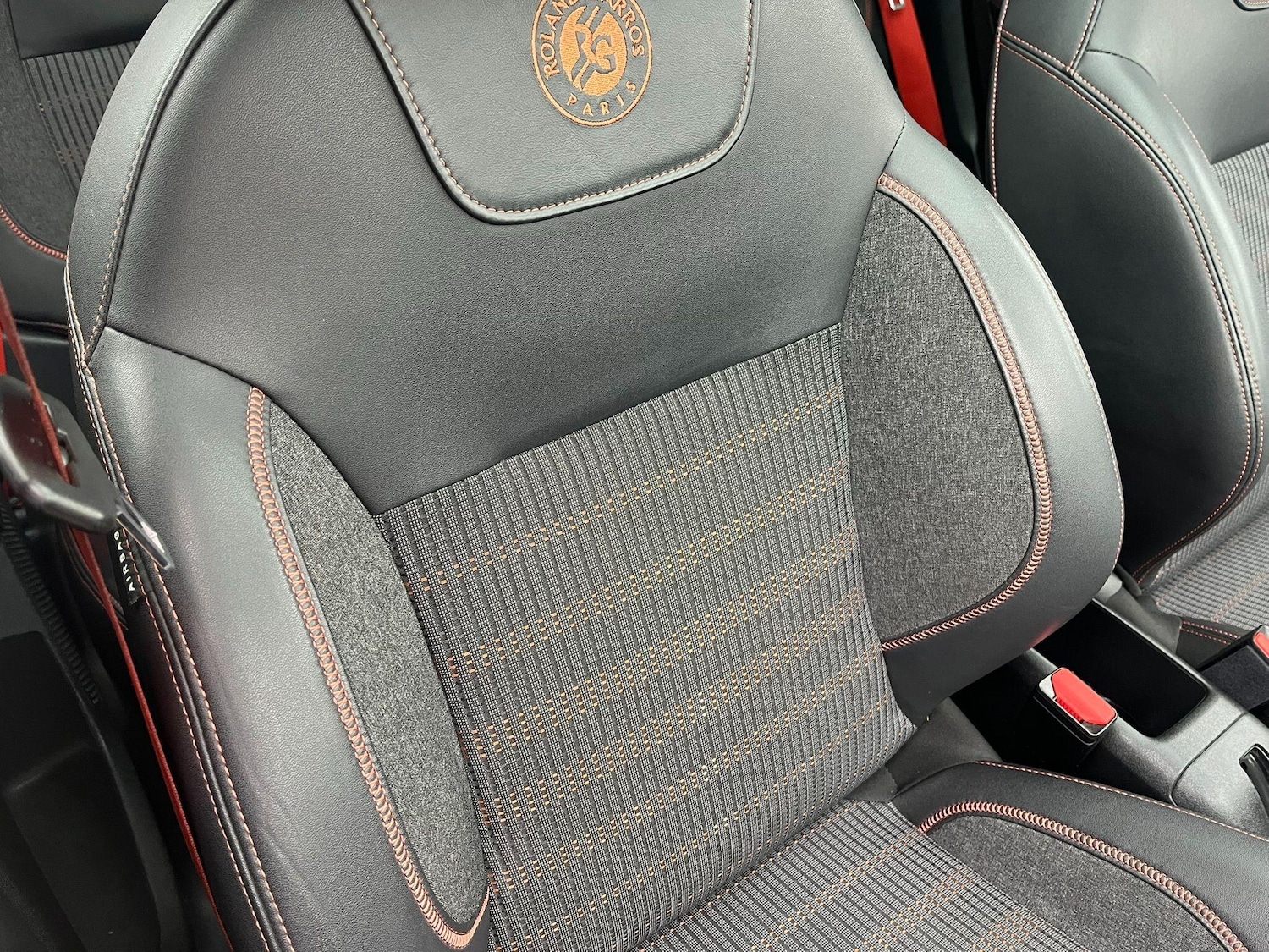 Used Peugeot 208 2016 for sale - 77456126: Photo 35