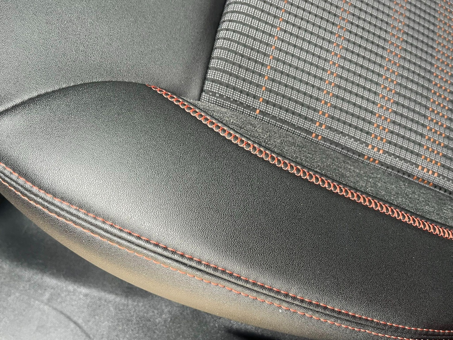 Used Peugeot 208 2016 for sale - 77456126: Photo 36