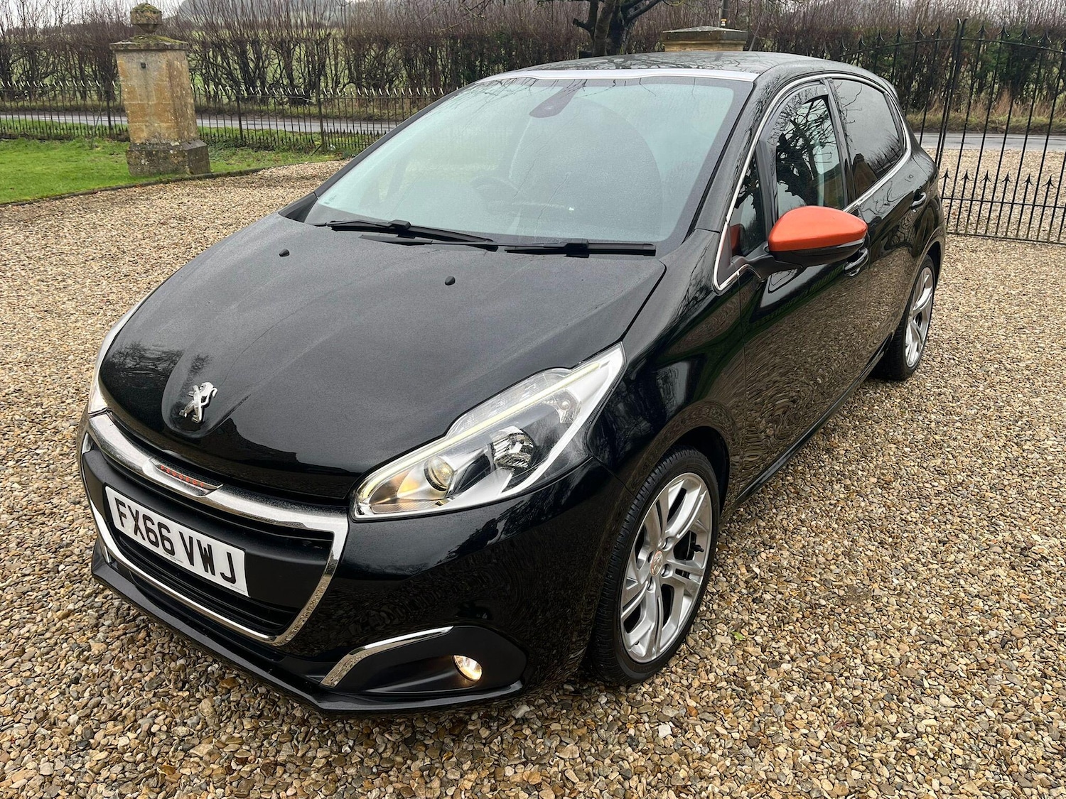 Used Peugeot 208 2016 for sale - 77456126: Photo 7