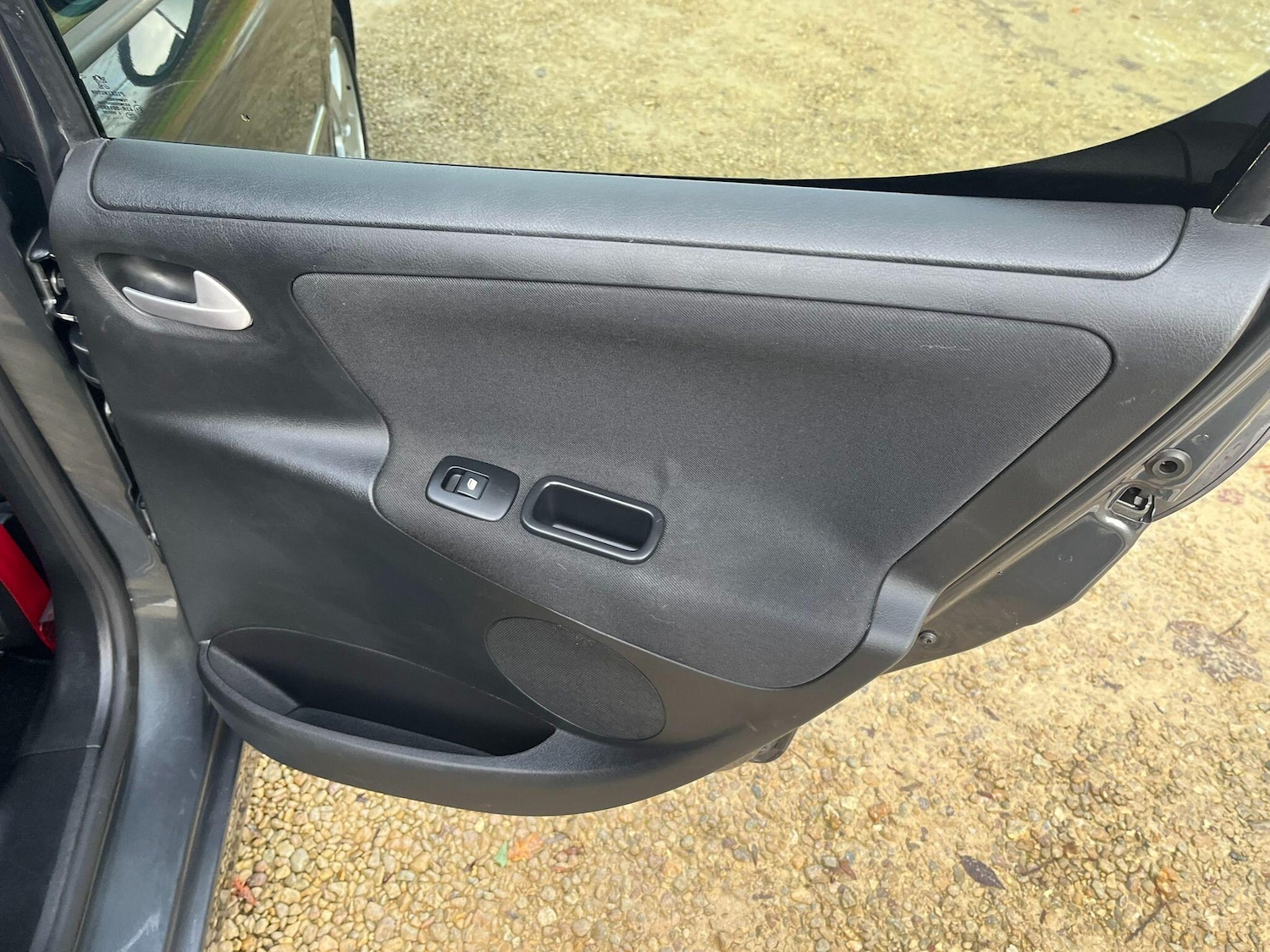 Used Peugeot 207 2012 for sale - 76839394: Photo 39