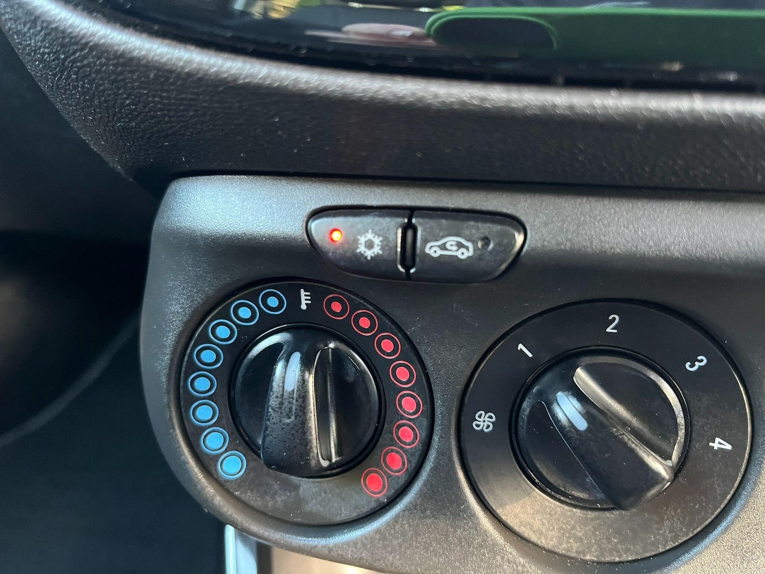 Used Vauxhall ADAM for sale - 76727810: Photo 40