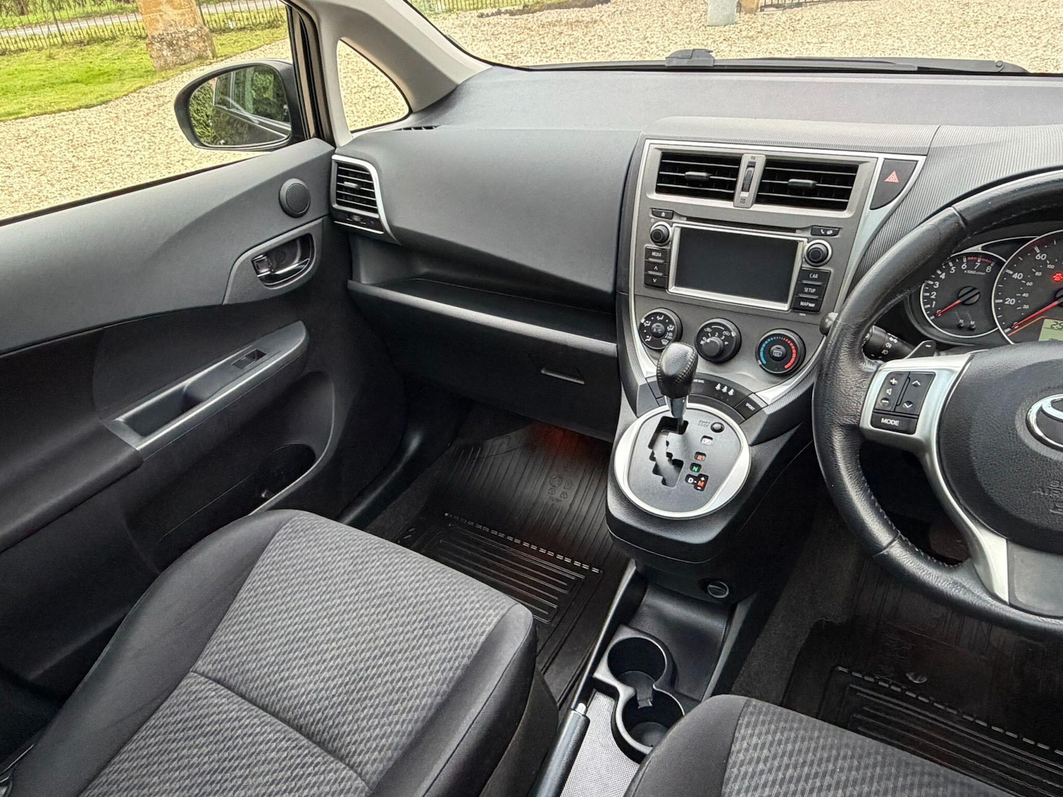 Used Toyota Verso 2011 for sale - 78185413: Photo 29