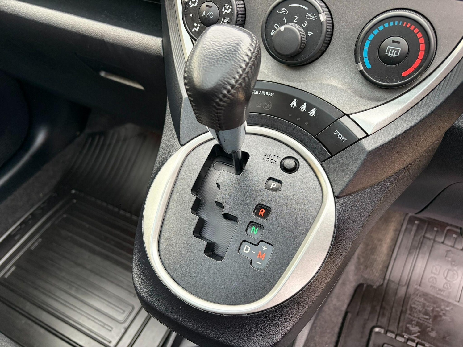 Used Toyota Verso 2011 for sale - 78185413: Photo 41