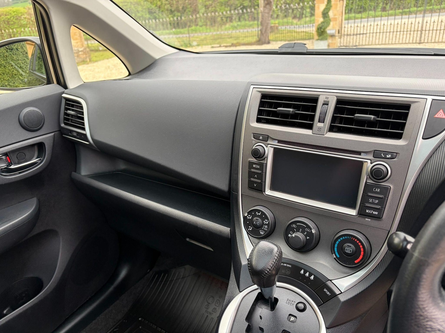 Used Toyota Verso 2011 for sale - 78185413: Photo 45