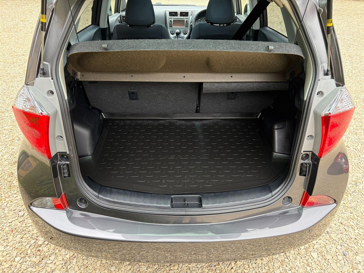 Used Toyota Verso 2011 for sale - 78185413: Photo 59