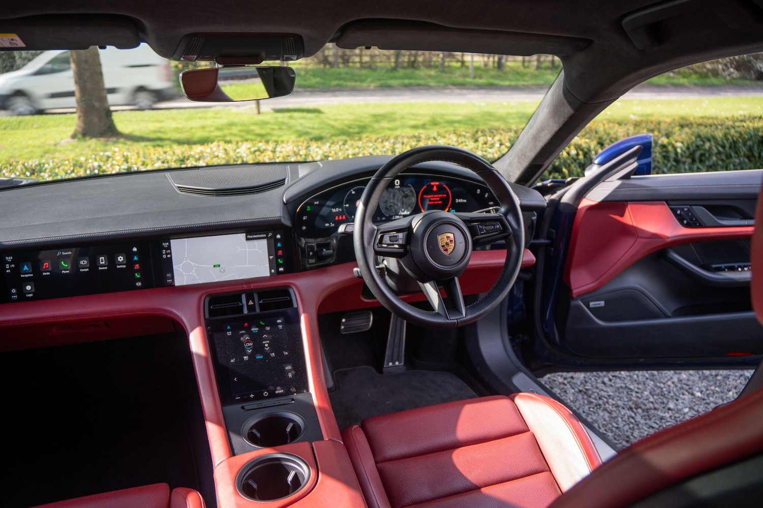 Used Porsche Taycan 2020 for sale - 77585932: Photo 22