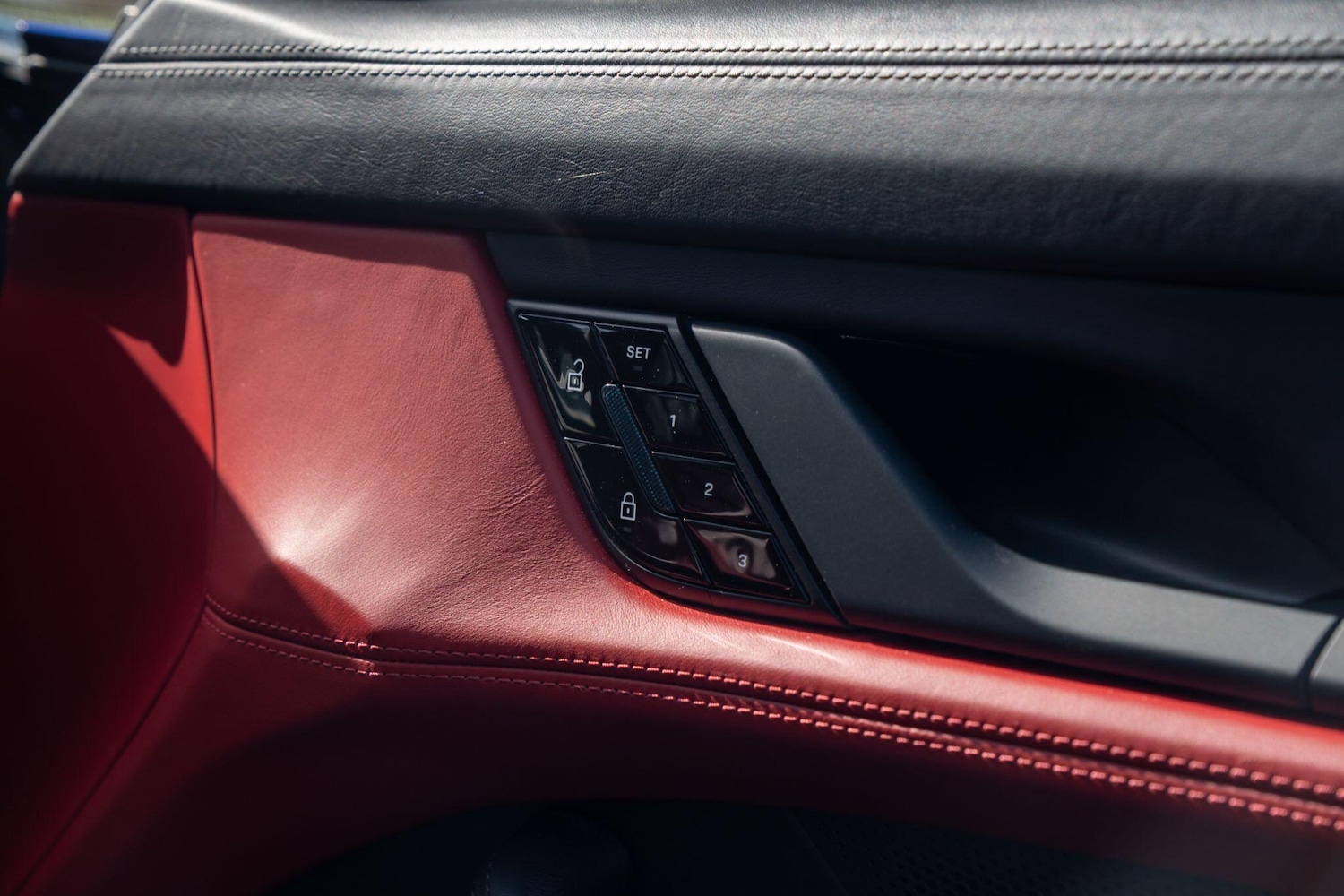 Used Porsche Taycan 2020 for sale - 77585932: Photo 28