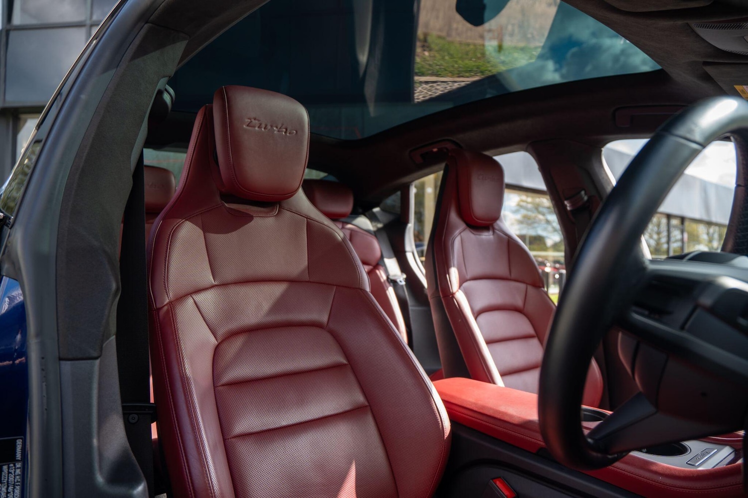 Used Porsche Taycan 2020 for sale - 77585932: Photo 4