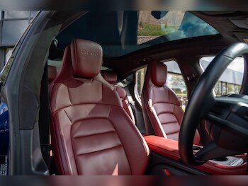 Used Porsche Taycan 2020 for sale - 77585932: Photo