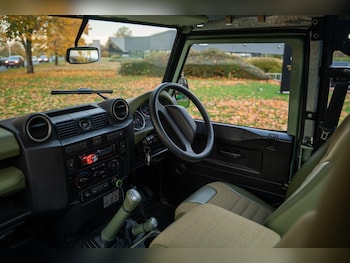 Used Land Rover Defender 2011 for sale - 77574647: Photo