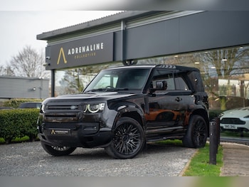 Used Land Rover Defender 90 2024 for sale - 77637645: Photo