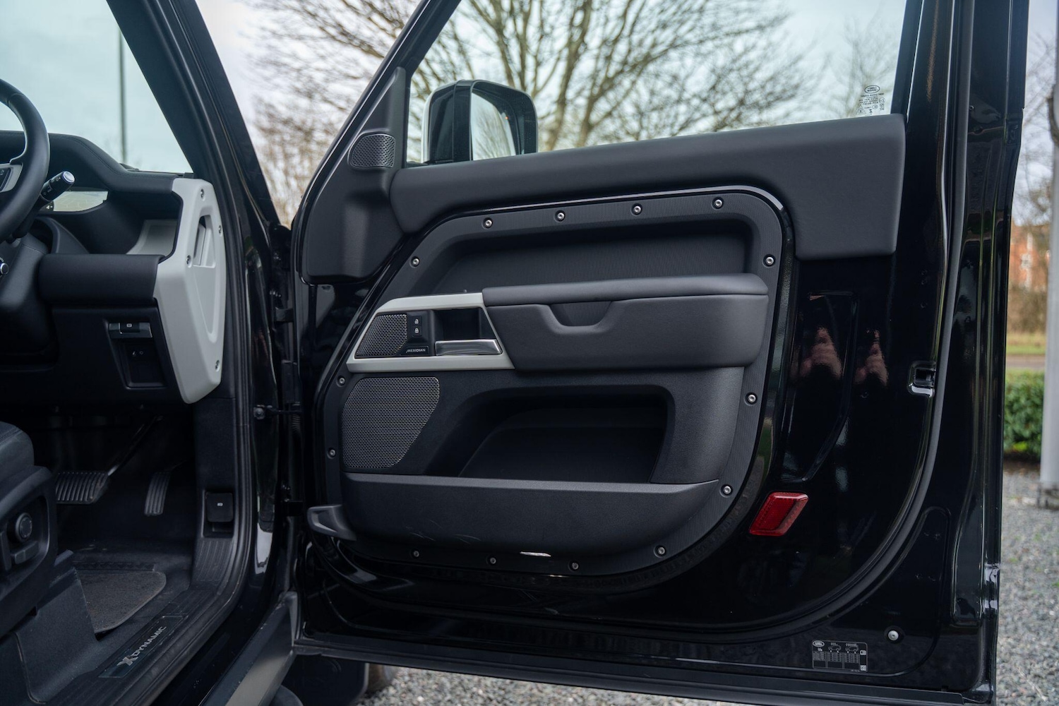 Used Land Rover Defender 90 for sale - 77637645: Photo 26