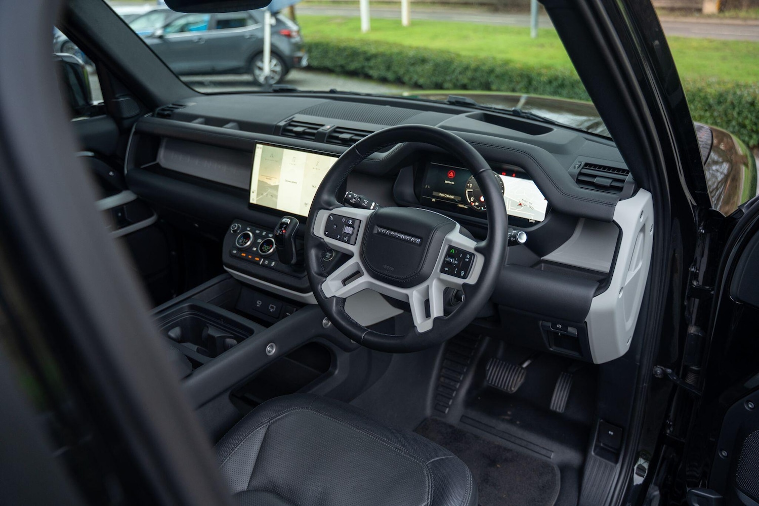 Used Land Rover Defender 90 for sale - 77637645: Photo 3