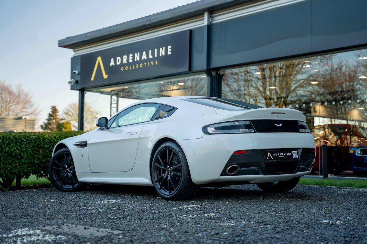 Used Aston Martin Vantage 2010 for sale - 77633726: Photo 15