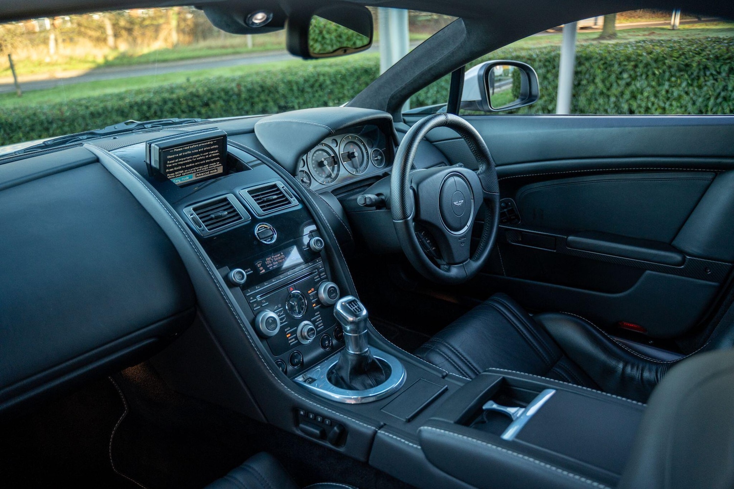 Used Aston Martin Vantage 2010 for sale - 77633726: Photo 20