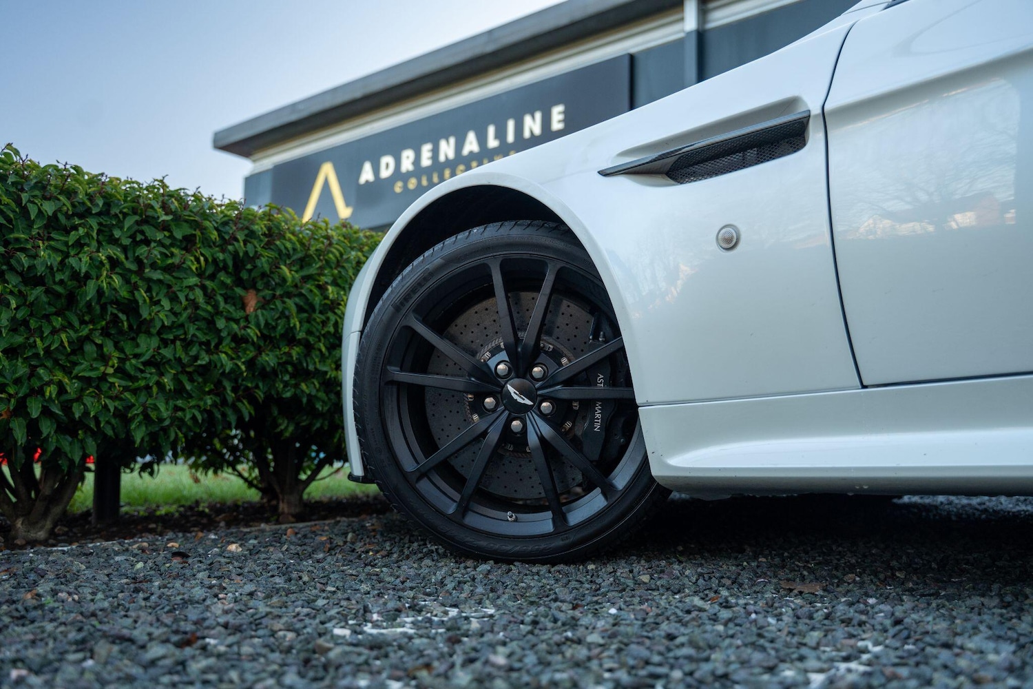 Used Aston Martin Vantage 2010 for sale - 77633726: Photo 31