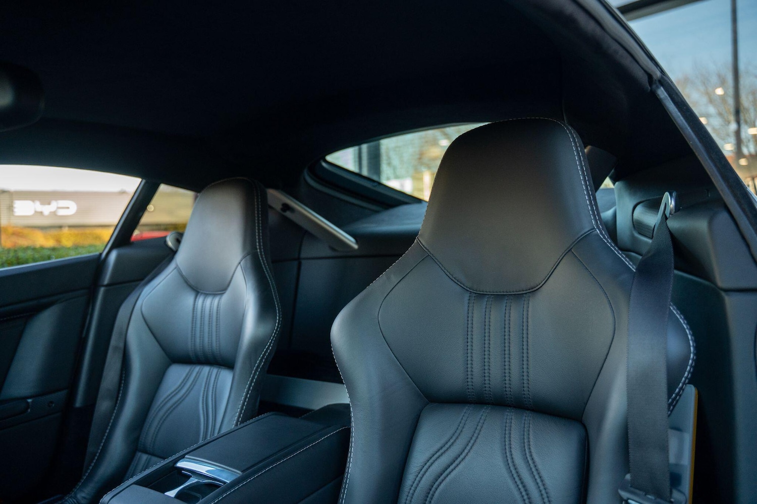 Used Aston Martin Vantage 2010 for sale - 77633726: Photo 57