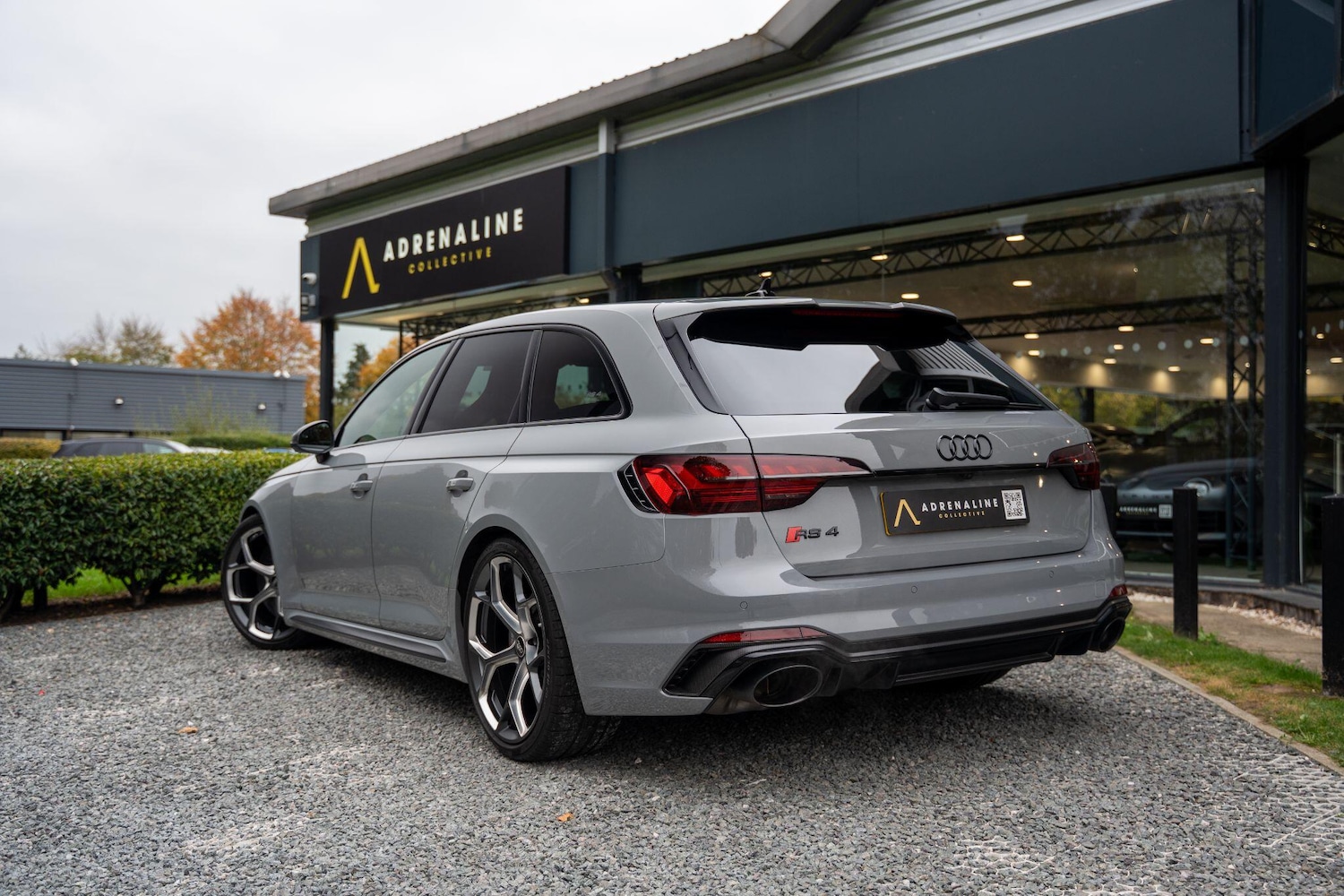 Used Audi RS4 Avant for sale - 78214695: Photo 2