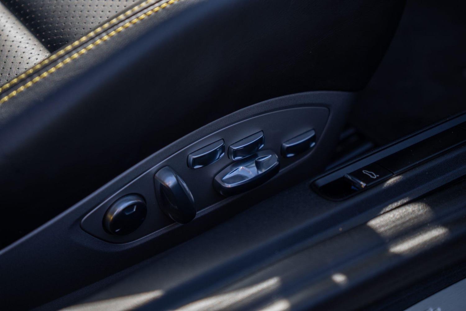 Used Porsche 911 2018 for sale - 78156669: Photo 25