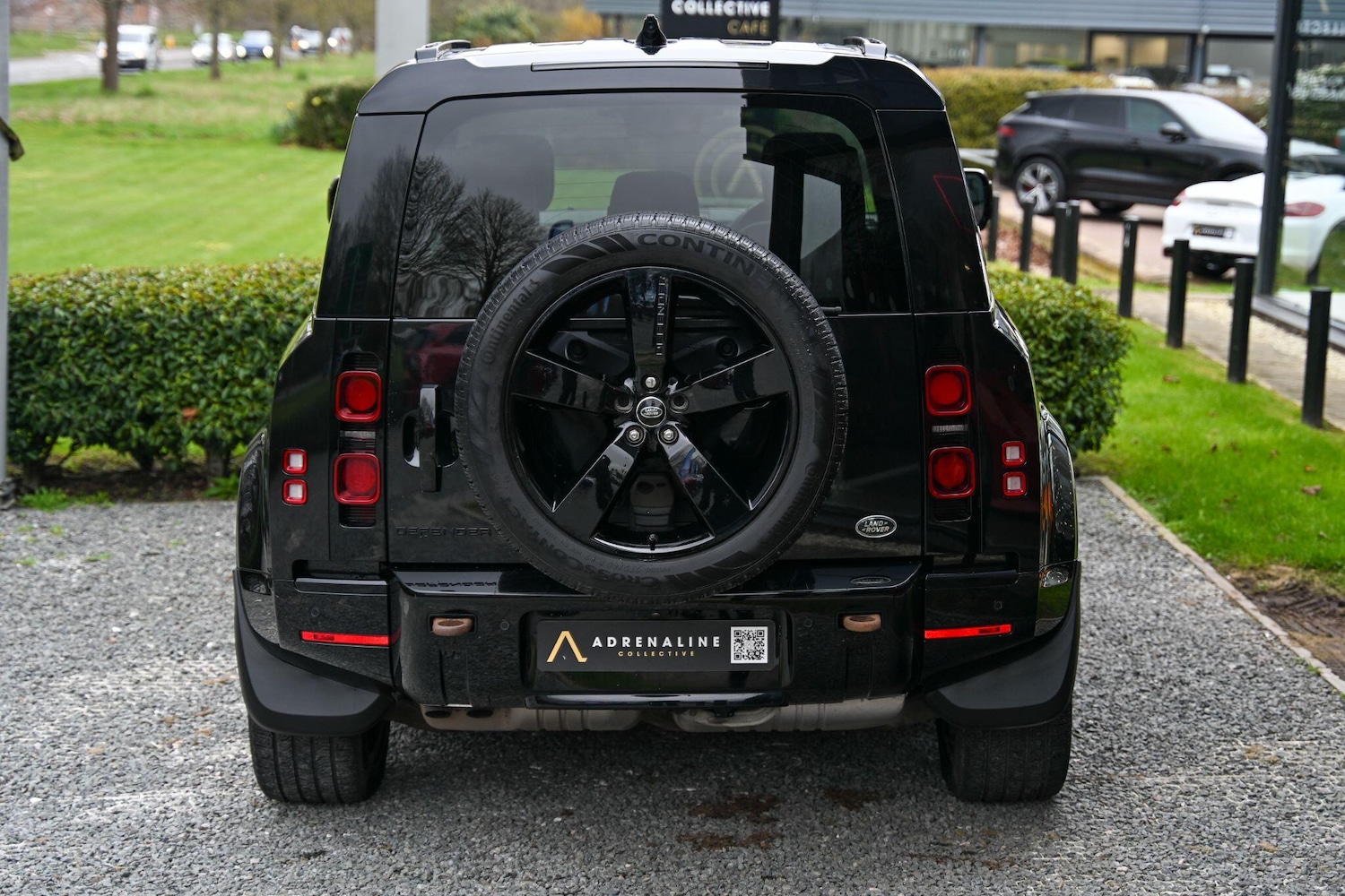 Used Land Rover Defender 110 2023 for sale - 77633208: Photo 11