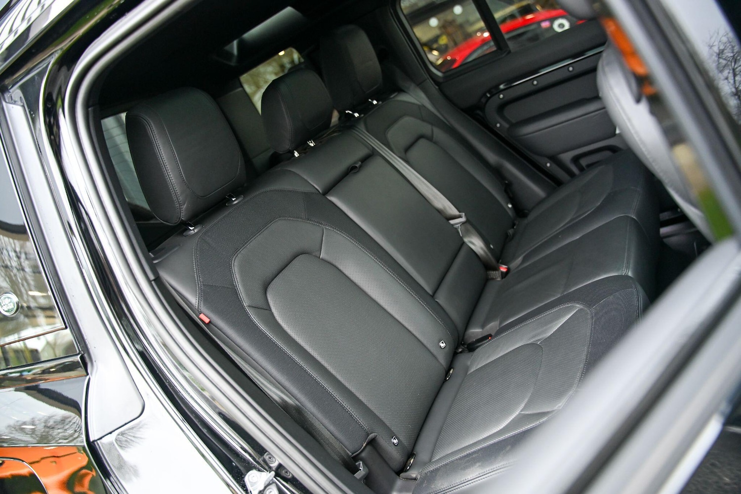 Used Land Rover Defender 110 2023 for sale - 77633208: Photo 16