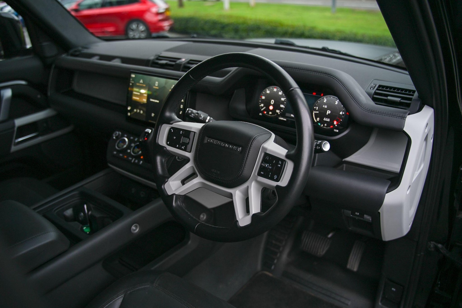 Used Land Rover Defender 110 2023 for sale - 77633208: Photo 3