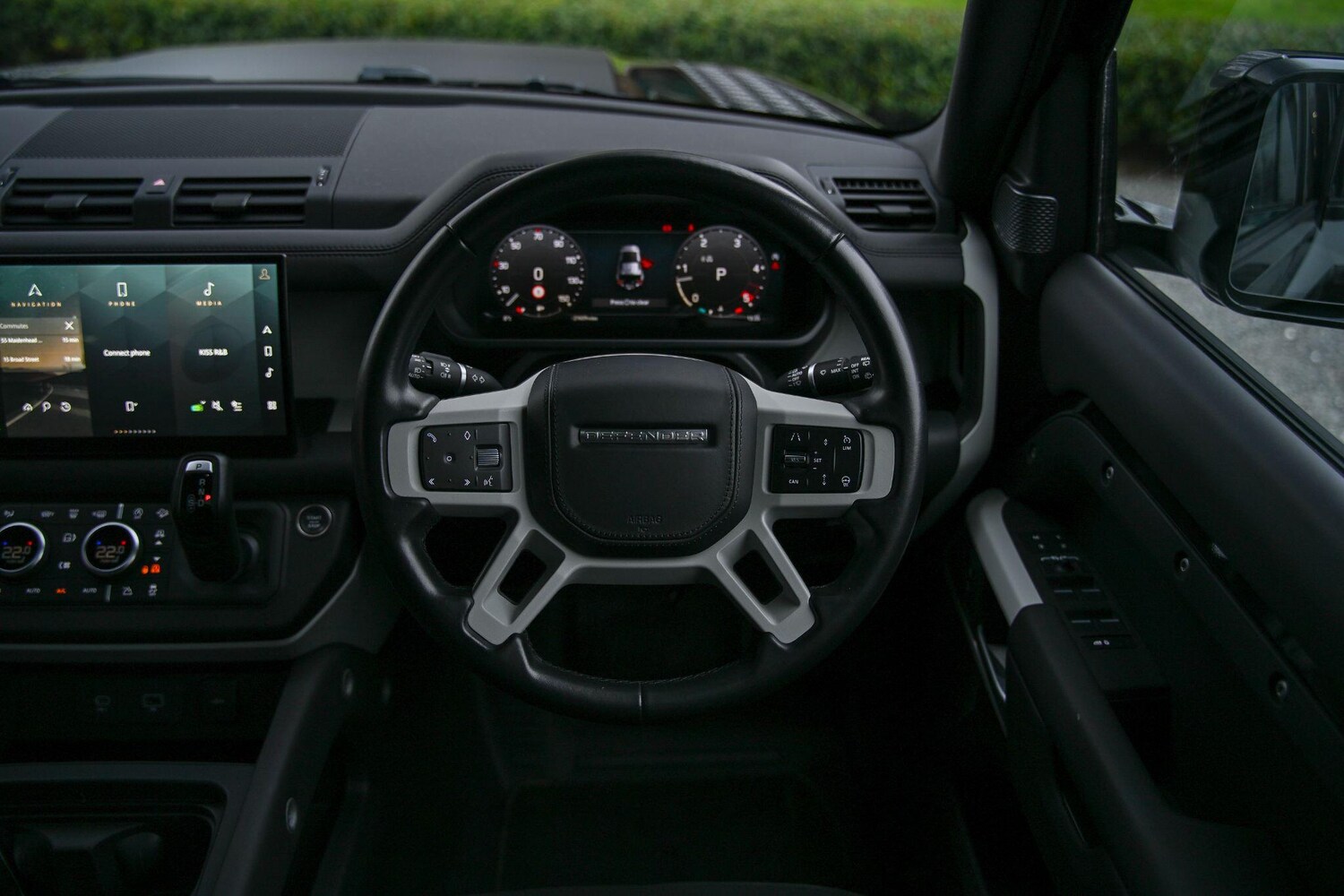 Used Land Rover Defender 110 2023 for sale - 77633208: Photo 33