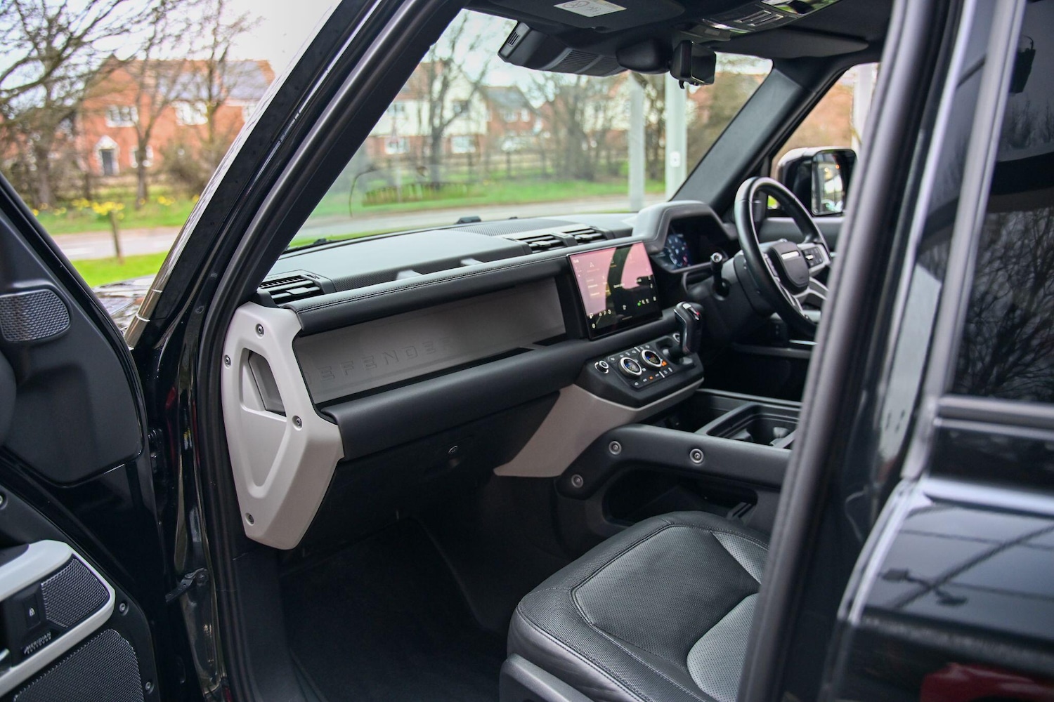 Used Land Rover Defender 110 2023 for sale - 77633208: Photo 51