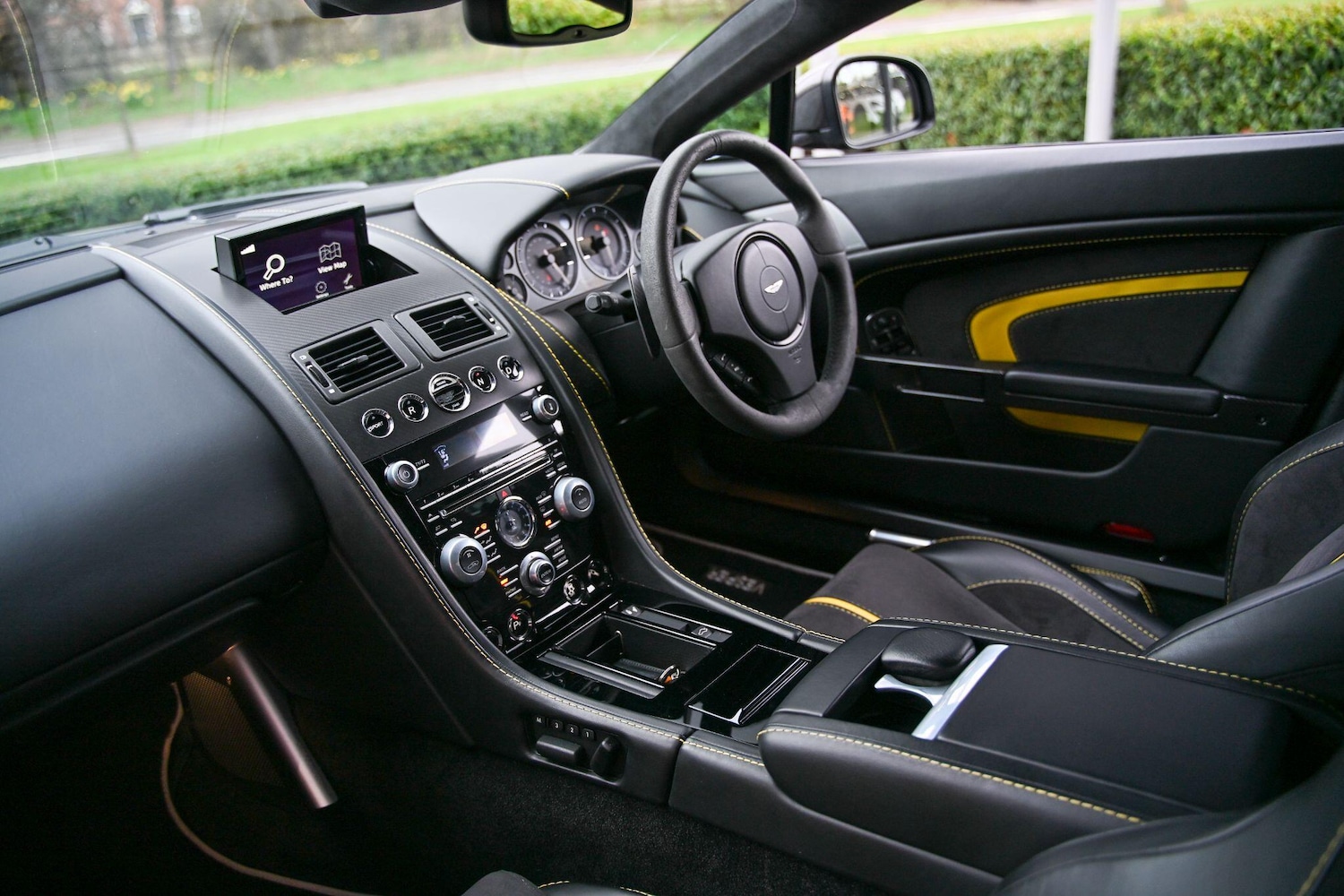 Used Aston Martin Vantage 2014 for sale - 77793755: Photo 23