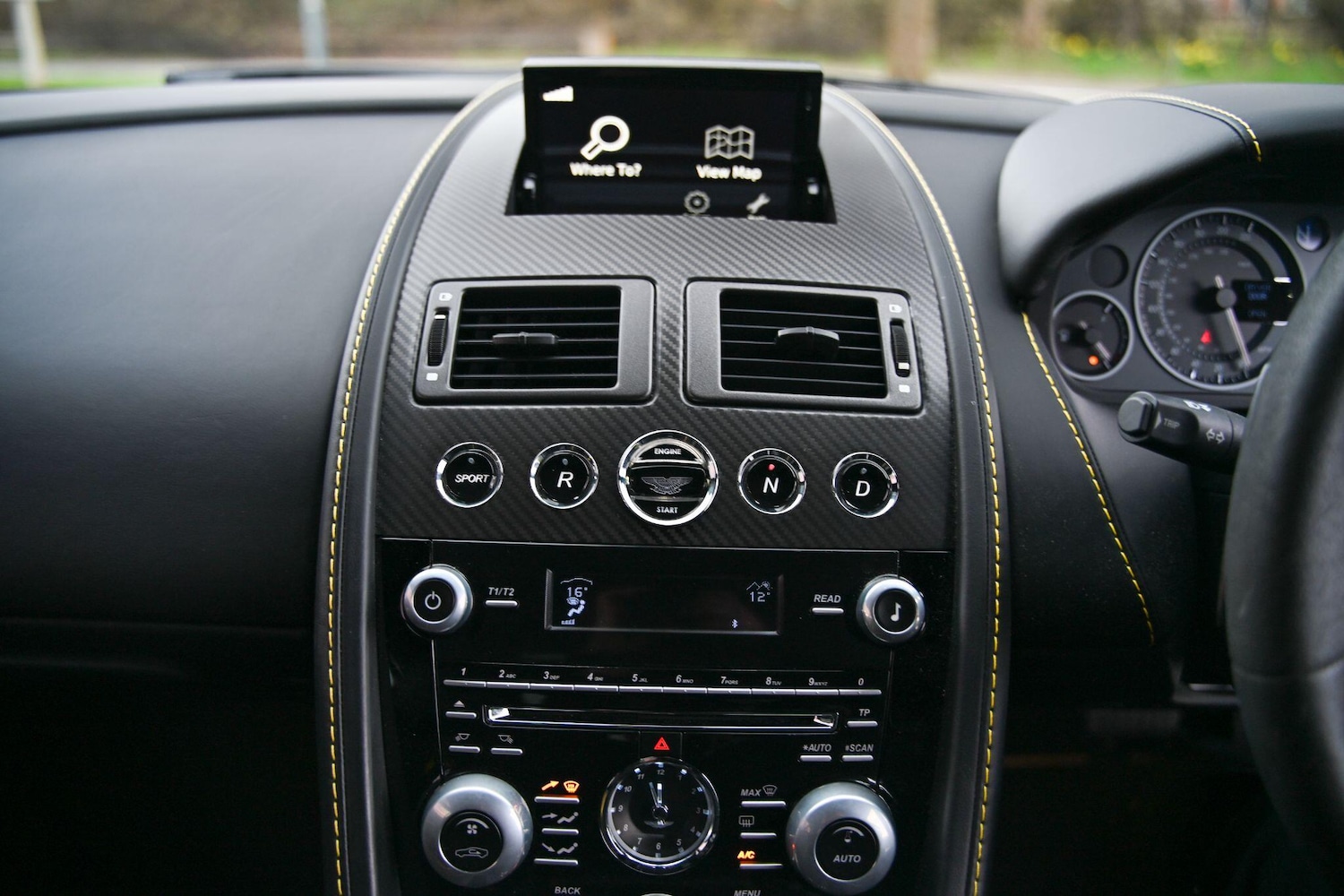 Used Aston Martin Vantage 2014 for sale - 77793755: Photo 35