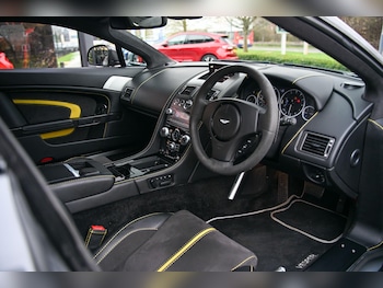 Used Aston Martin Vantage 2014 for sale - 77793755: Photo