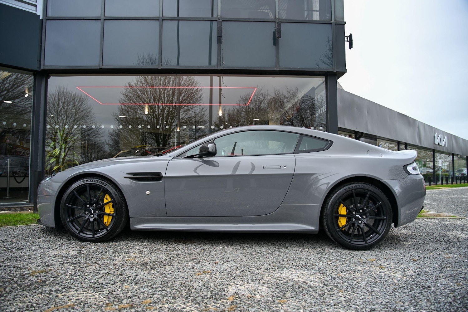 Used Aston Martin Vantage 2014 for sale - 77793755: Photo 5