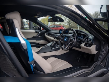 Used BMW i8 2015 for sale - 78007090: Photo