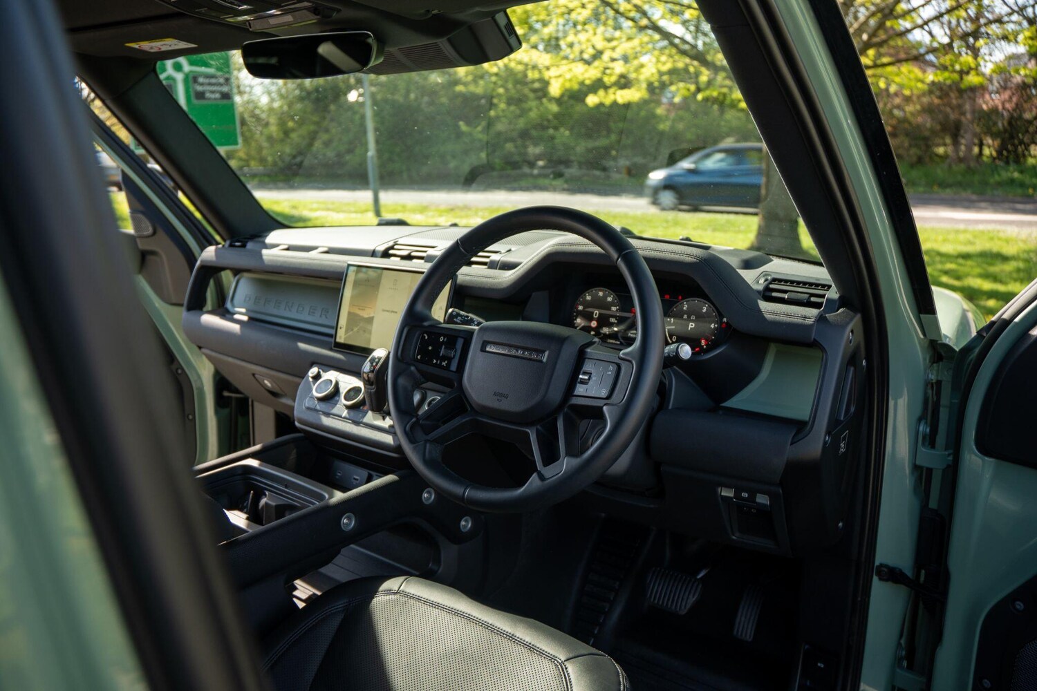 Used Land Rover Defender 90 2023 for sale - 78156768: Photo 18