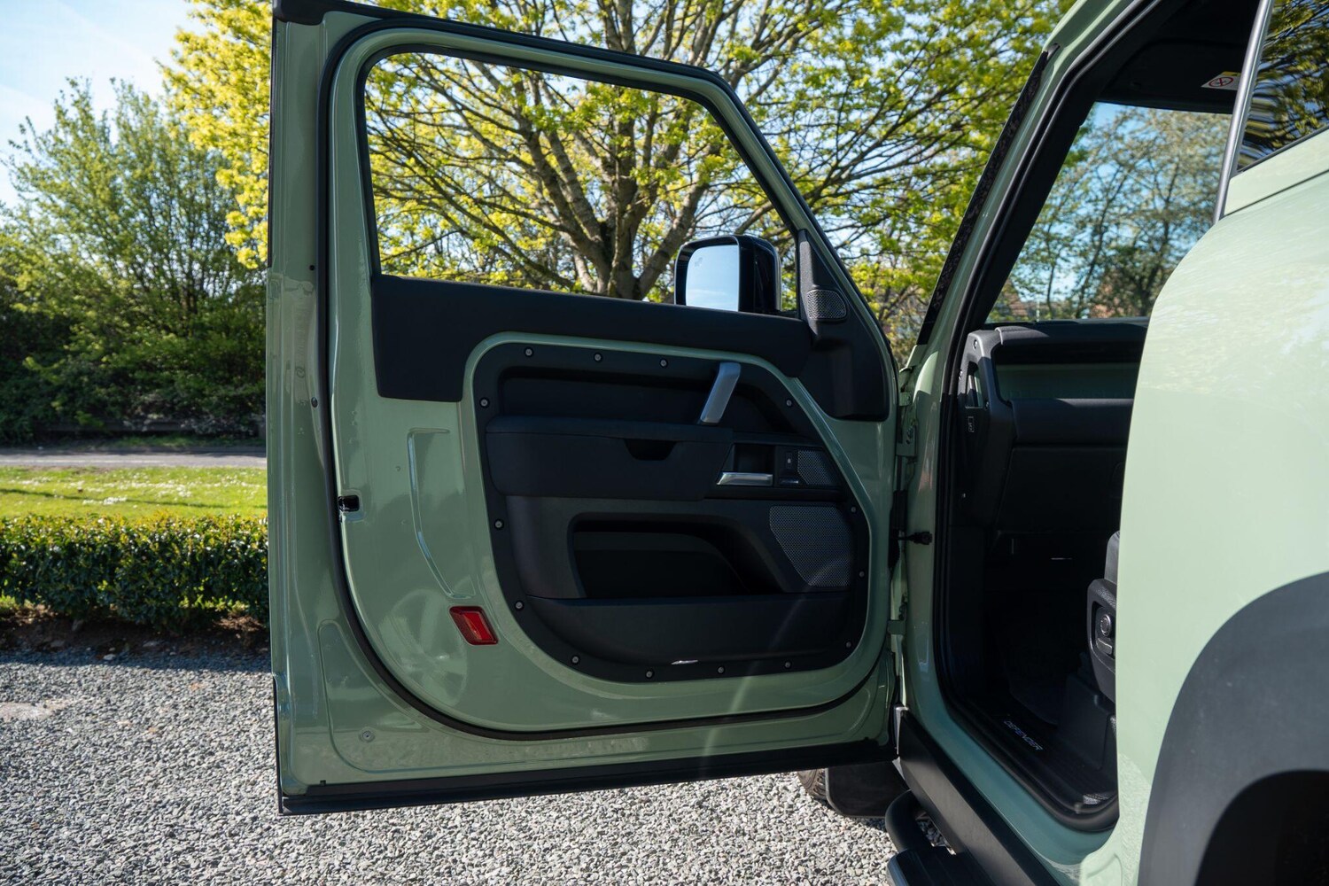 Used Land Rover Defender 90 2023 for sale - 78156768: Photo 32