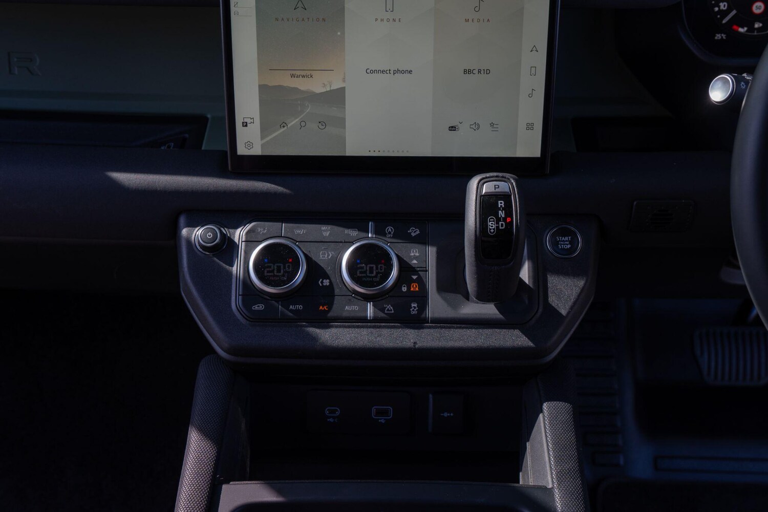 Used Land Rover Defender 90 2023 for sale - 78156768: Photo 37