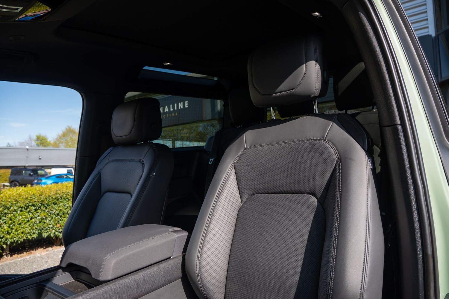 Used Land Rover Defender 90 2023 for sale - 78156768: Photo 55