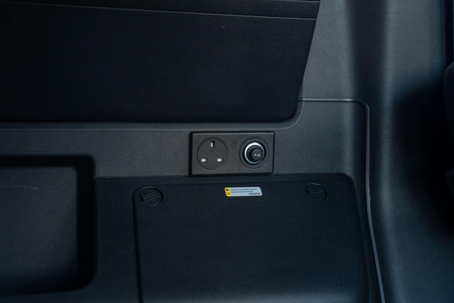 Used Volkswagen California 2021 for sale - 77574001: Photo 24