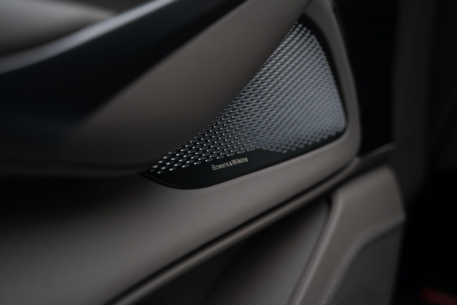 Used Aston Martin DBX 2025 for sale - 77574733: Photo 35