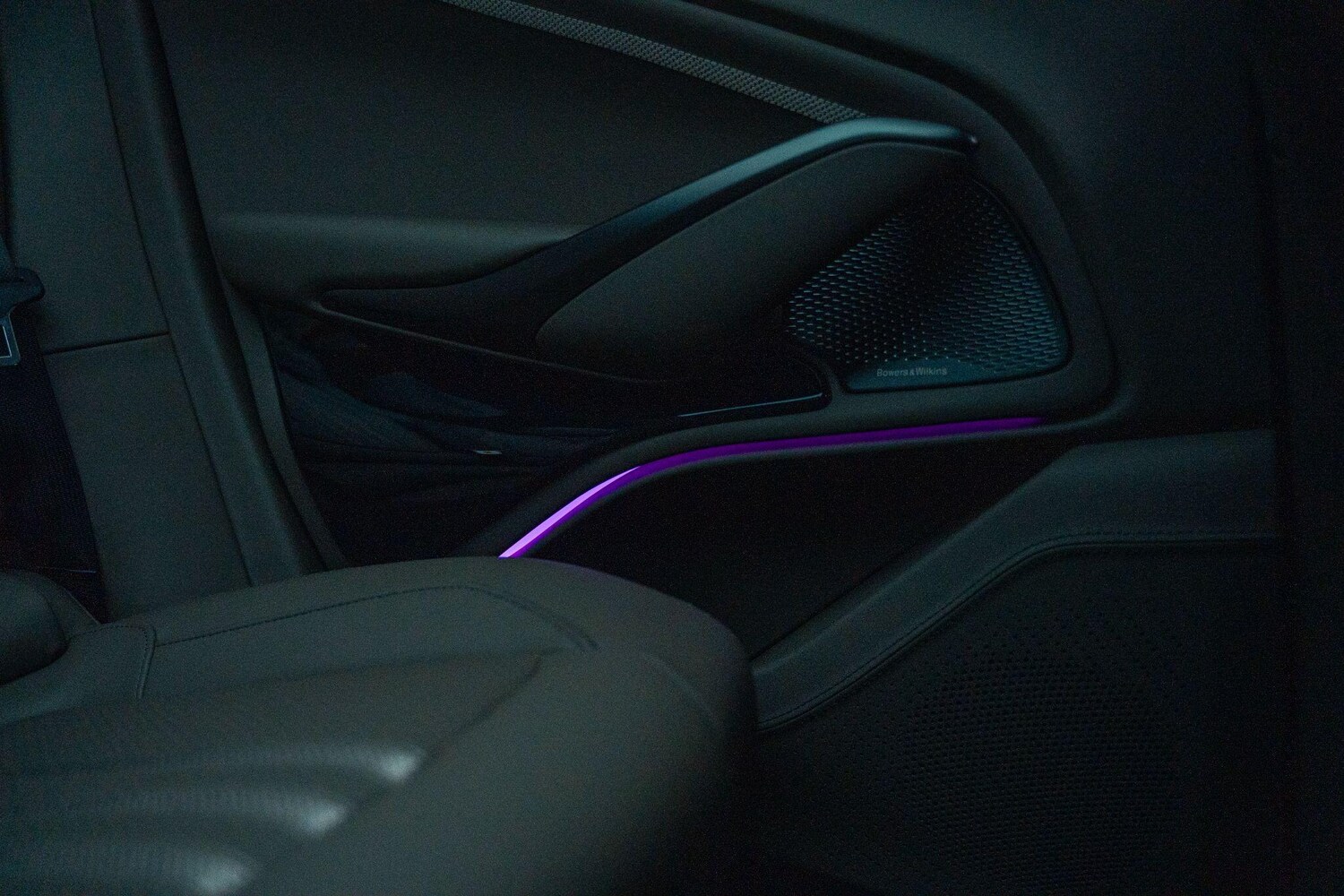 Used Aston Martin DBX 2025 for sale - 77574733: Photo 56