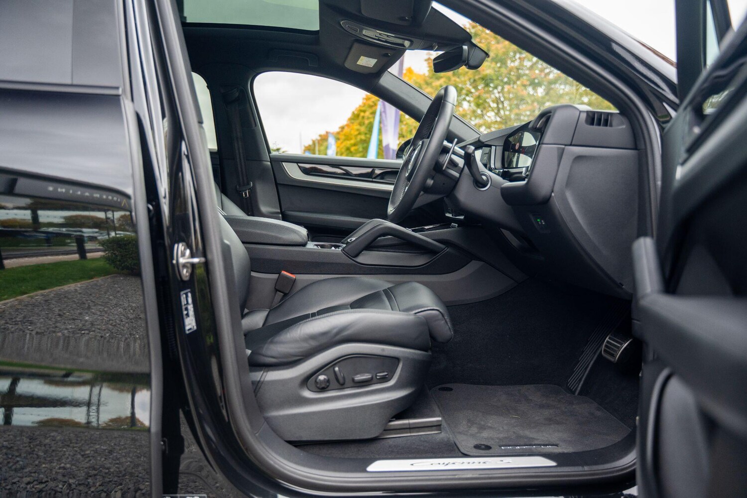 Used Porsche Cayenne 2024 for sale - 77573985: Photo 25