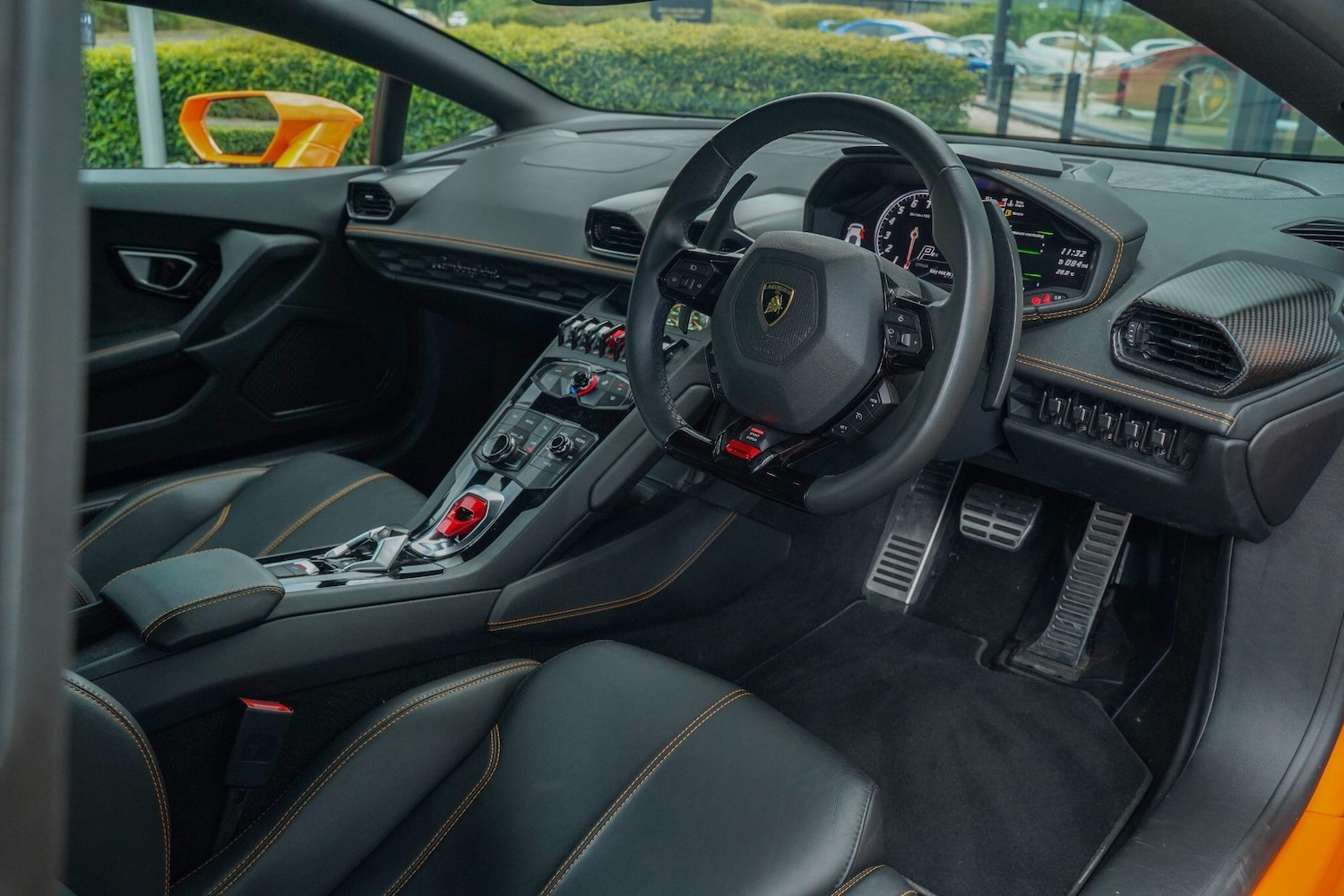 Used Lamborghini Huracan 2018 for sale - 77575151: Photo 3