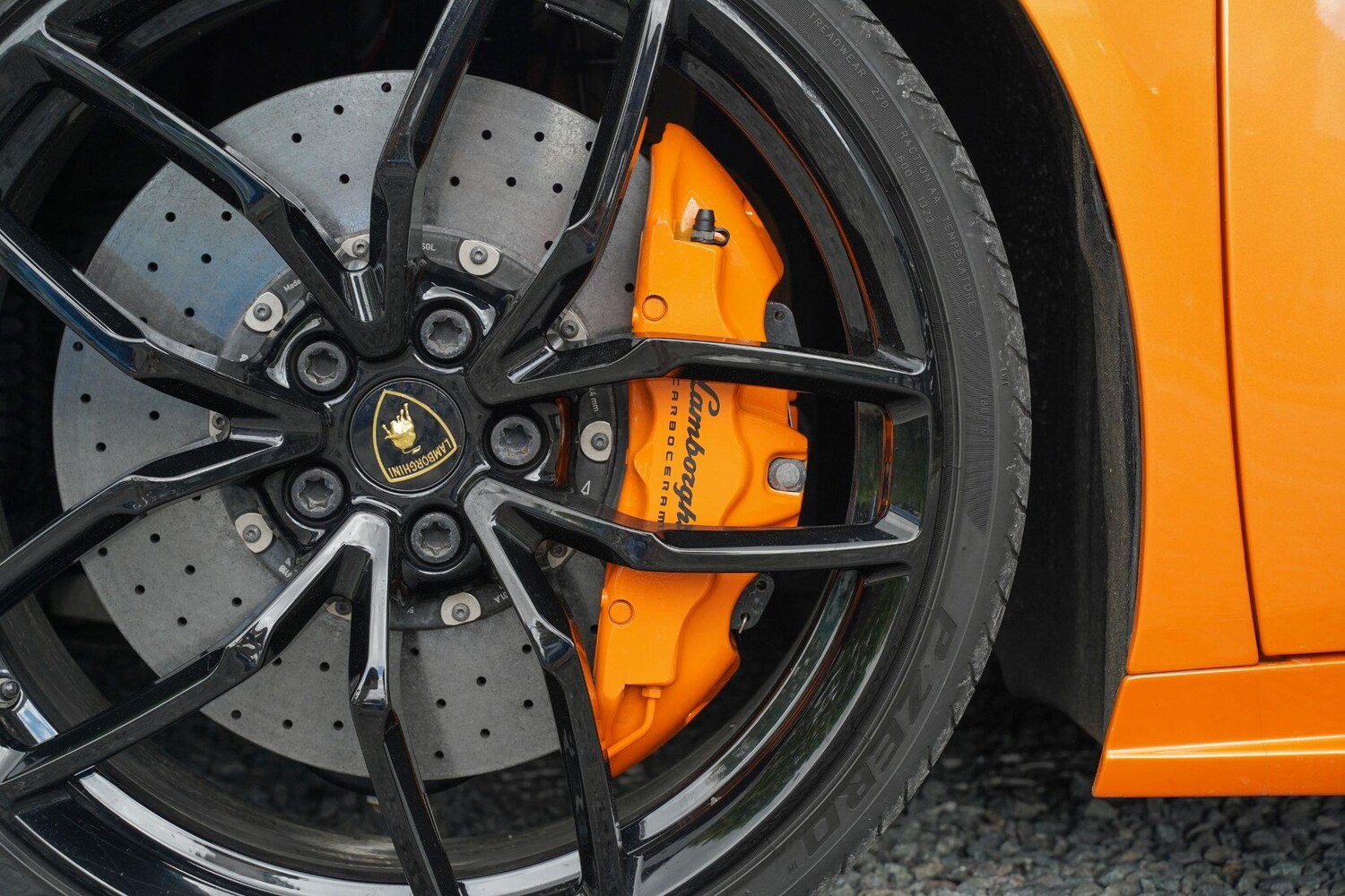 Used Lamborghini Huracan 2018 for sale - 77575151: Photo 34