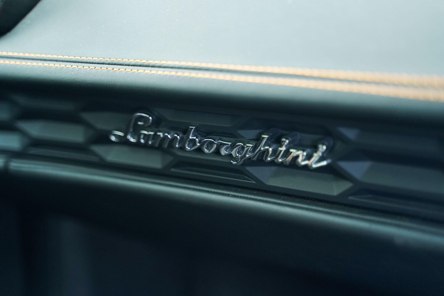 Used Lamborghini Huracan 2018 for sale - 77575151: Photo 55