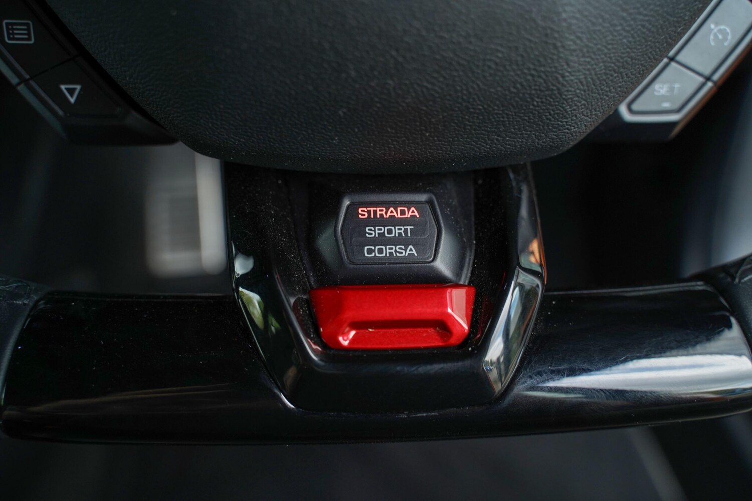 Used Lamborghini Huracan 2018 for sale - 77575151: Photo 60