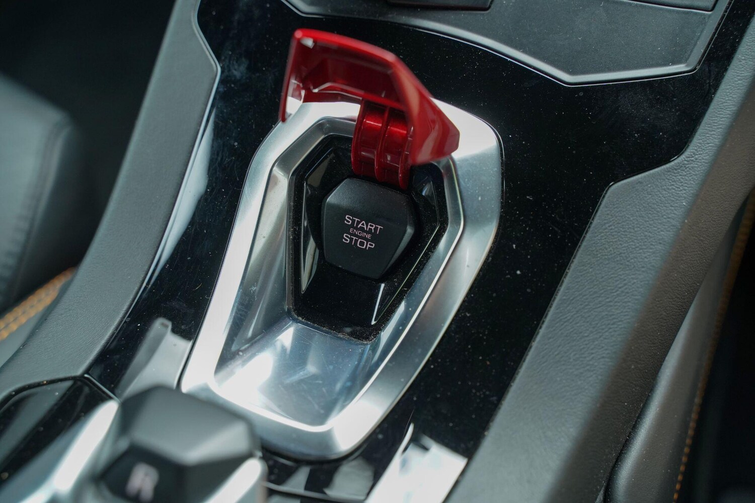 Used Lamborghini Huracan 2018 for sale - 77575151: Photo 61