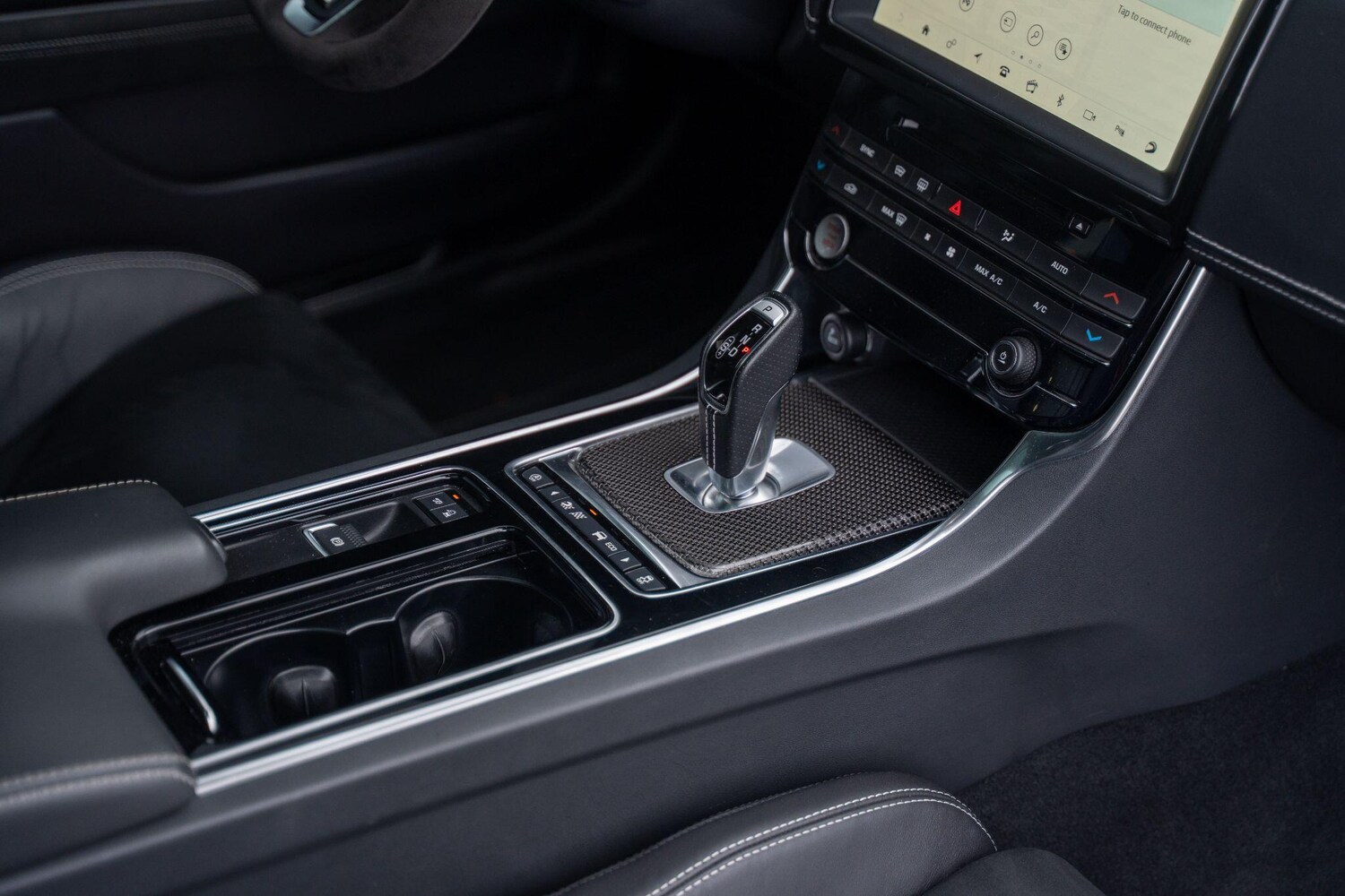 Used Jaguar XE 2020 for sale - 77637505: Photo 66