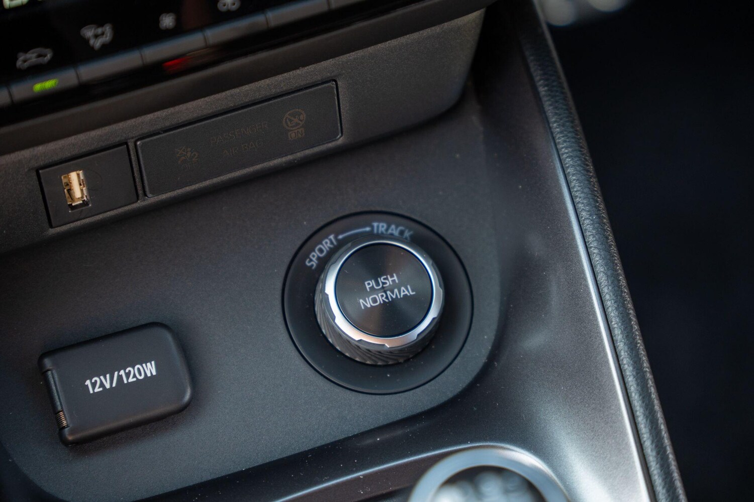 Used Toyota Yaris 2021 for sale - 77957858: Photo 25