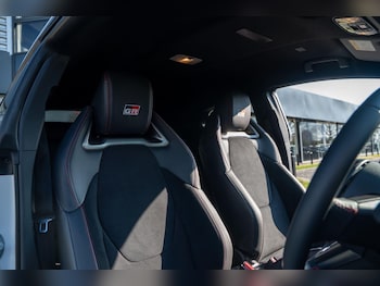 Used Toyota Yaris 2021 for sale - 77957858: Photo