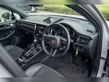 Used Porsche Macan 2023 for sale - 77574939: Photo